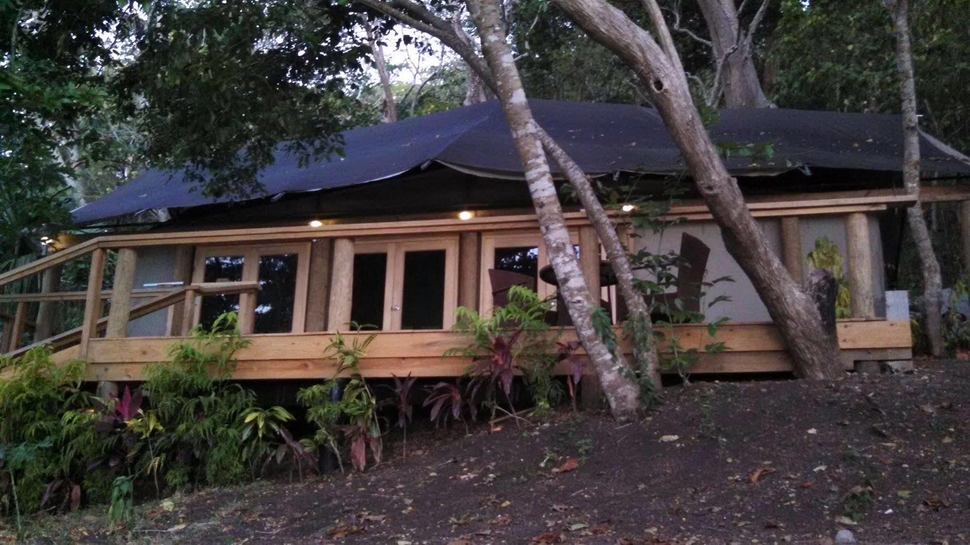 Sau Bay Resort - Off Taveuni Na Sau Bay Eksteriør bilde
